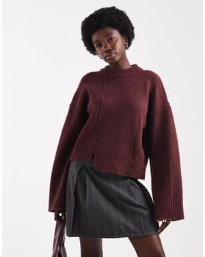 ASOS Crew Neck Sweater With Seam Front Detail And Stepped Hem - Red