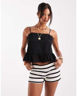 ONLY Cropped Embroidery Cami - White
