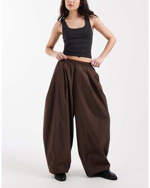 Collusion Xl Balloon Leg Trouser - Brown