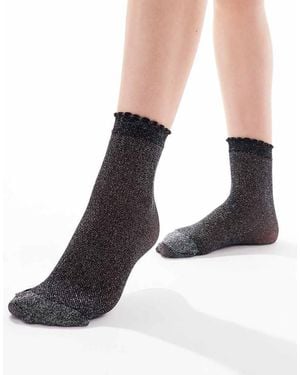 Pretty Polly Calcetines Tobilleros Negros Con Volante Y Acabado De Purpurina De