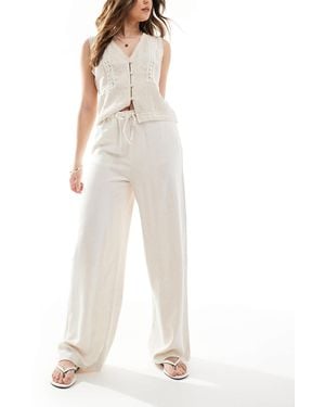 New Look Pantalon large aspect lin style bermuda - taupe - Blanc