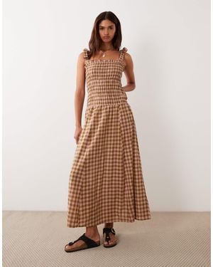 esmé studios – maxi-strandkleid mit gebundenen trägern und vichy-karomuster - Braun