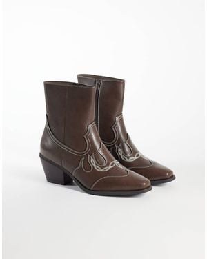 ASOS Zip Up Boots With Cuban Heels And Cowboy Detailing - Brown