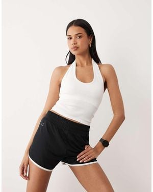 4505 Sculpting Seamless Halterneck Tank Top With Inner Bra - White