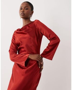TFNC London Satin Fla Long Sleeve Maxi Dress - Red