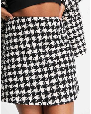 Miss Selfridge Mono Dogtooth Mini Skirt - Black