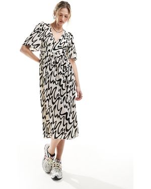 Belted kaftan dress monki clearance