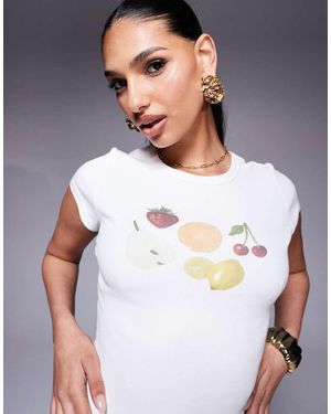 Princess Polly Camiseta Blanca Con Diseño Encogido Y Estampado De Frutas De Canalé De - Blanco