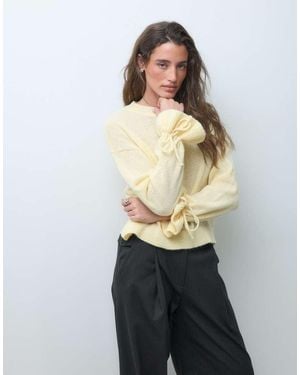 Pieces Jersey Con Detalle De Puños Anudados En Amarillo Pastel-Blanco - Multicolor