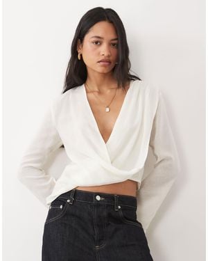 ASOS Drapiertes chiffon-oberteil mit langen ärmeln - Weiß