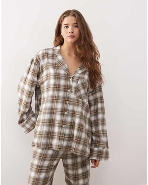 Weekday Camisa De Estar Por Casa A Cuadros Blancos Y Negros Extragrande De (Parte De Un Conjunto) - Marrón