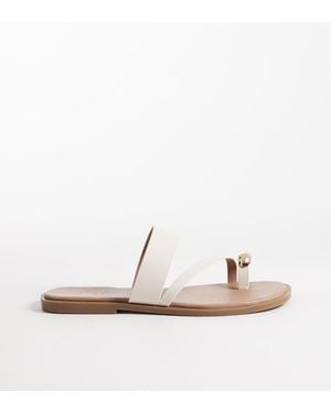 New Look Metal Toe Loop Sandal - White