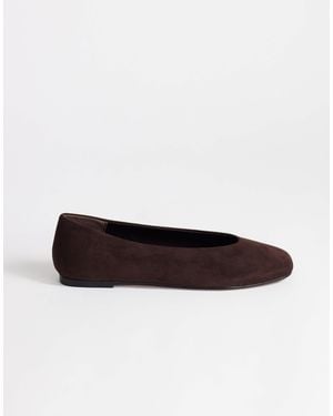 TOPSHOP Duke Faux Suede Chiselled Ballet Flat - White