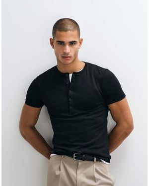 ASOS Aansluitend T-Shirt Van Zware Stof Met Henley-Hals En Kreukeltextuur - Zwart