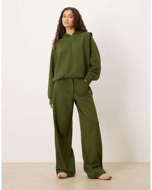 ASOS Joggers De Pernera Ancha Con Detalle De Costuras De Circular Design Collection - Verde