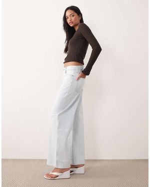 Calvin Klein Low Rise baggy Jeans - White