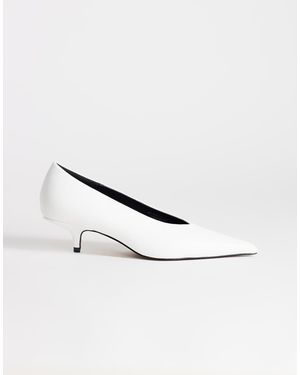 TOPSHOP Avril Pumps Met Halfhoge Kitten Heel - Wit
