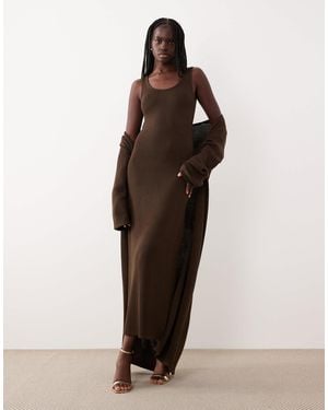 Pretty Lavish Knitted Scoop Neck Maxi Dress Co-ord - Brown