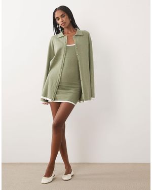 SNDY'S Strick-cardigan mit hohem baumwollanteil, kontrastbesatz und weiten ärmeln als co-ord - Grün