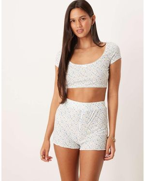 Collective The Label Round Neck Crop Top - White