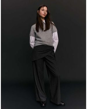Bershka Tailored Fit Scarf Trousers - Black