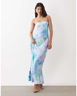 Forever New Vestido Largo Azul Palabra De Honor Con Estampado Floral De Satén