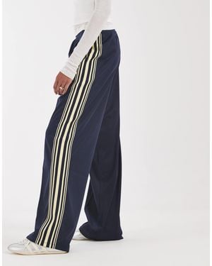 ONLY Tall weite satin-hose mit seitenstreifen - Blau