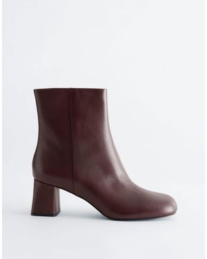 & Other Stories Round Toe Leather Ankle Boots With Block Heel - Brown
