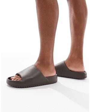 Jack & Jones Moulded Slider - Brown