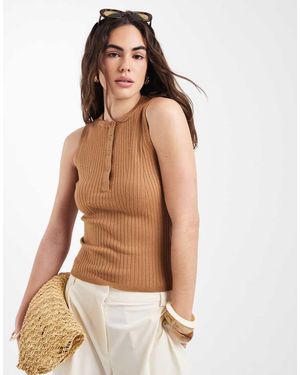 New Look Sleeveless Henley Vest - Brown