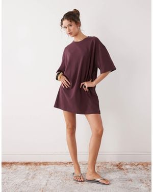 Weekday – oversize-t-shirt-kleid - Rot
