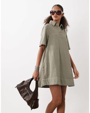 ASOS – ausgestelltes denim-polohemdkleid - Natur