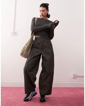 Collusion – xl – ballonjeans mit schlangenprint - Pink