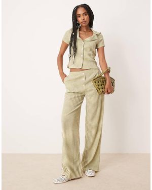 ASOS Pantaloni A Fondo Ampio Con Stampa A Quadretti Verdi E Bottoni - Neutro