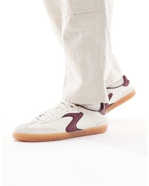 Skechers Hotshot Pyke Trainer - Natural