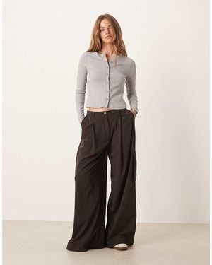 ASOS Pantalones De Sastre Cargo Marrón De Pernera Ancha De - Blanco