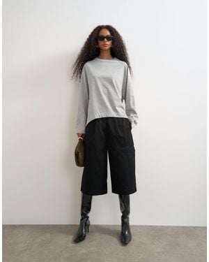 TOPSHOP T-shirt mit asymmetrischem saum und raglanärmeln im skater-stil - Weiß