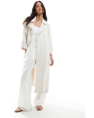 Stradivarius Crinkle Trench - White