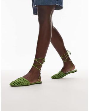 TOPSHOP Zapatos Verdes Planos Con Patrón Entretejido Y Diseño Anudado A La Pierna Arri De