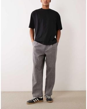 ASOS Relaxed Tapered Jeans - Black