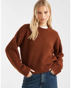 Miss Selfridge – lässiger bouclé-pullover - Braun