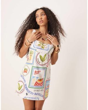 Forever New – mini-etuikleid mit obstprint und gerafftem rückendetail - Weiß