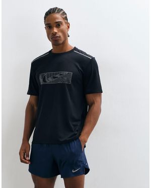 Nike Stride dri-fit 5 inch shorts - Blau