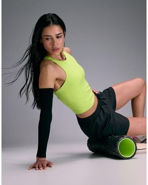 4505 Premium Internal Support Running Singlet With Bonded Seams And Zip Phone Pocket - Multicolor