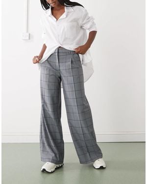 Monki High Waist Wide Leg Pants With Front Pleat - White