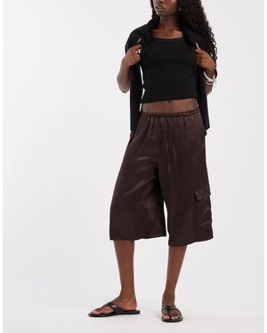 ASOS Satin-cargo-bermuda-shorts - Schwarz