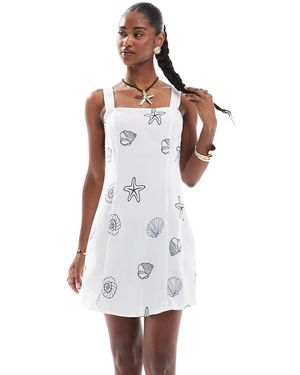 Vero Moda Vestito Corto A Canottiera Con Stampa Di Conchiglie - Bianco