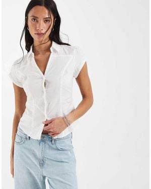 Hollister Camisa De Manga Corta Entallada Con Cintura Ajustada En - Blanco