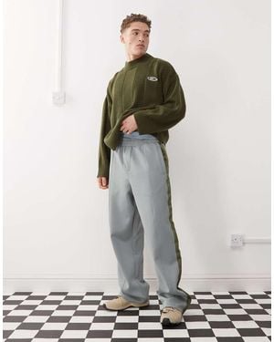 The Ragged Priest Skate Fit joggers With Side Stripe - Grey