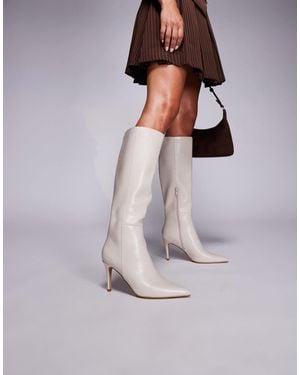 Forever New – tailliert geformte, kniehohe stiefel - Grau
